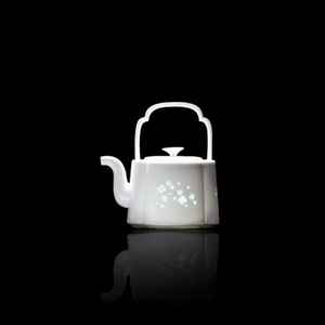 Set da Tè in Ceramica di Lusso con Teiera e 4 <span class=keywords><strong>Tazze</strong></span>, Design Lan Yu a Quattro Foglie, Elegante Set Regalo per il Tè Cinese - Product Image 2