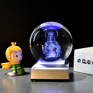 Boule de cristal transparente sculptée en interne de haute qualité en gros Base lumineuse de boule de cristal sculptée au laser 3d personnalisée - Product Image 5