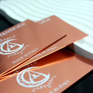 <span class=keywords><strong>Carte</strong></span> <span class=keywords><strong>de</strong></span> visite recyclable bon marché personnalisée en relief LOGO lettre imprimée rouge feuille d'or bordure rectangle <span class=keywords><strong>carte</strong></span> <span class=keywords><strong>de</strong></span> <span class=keywords><strong>voeux</strong></span> <span class=keywords><strong>de</strong></span> service - Product Image 3