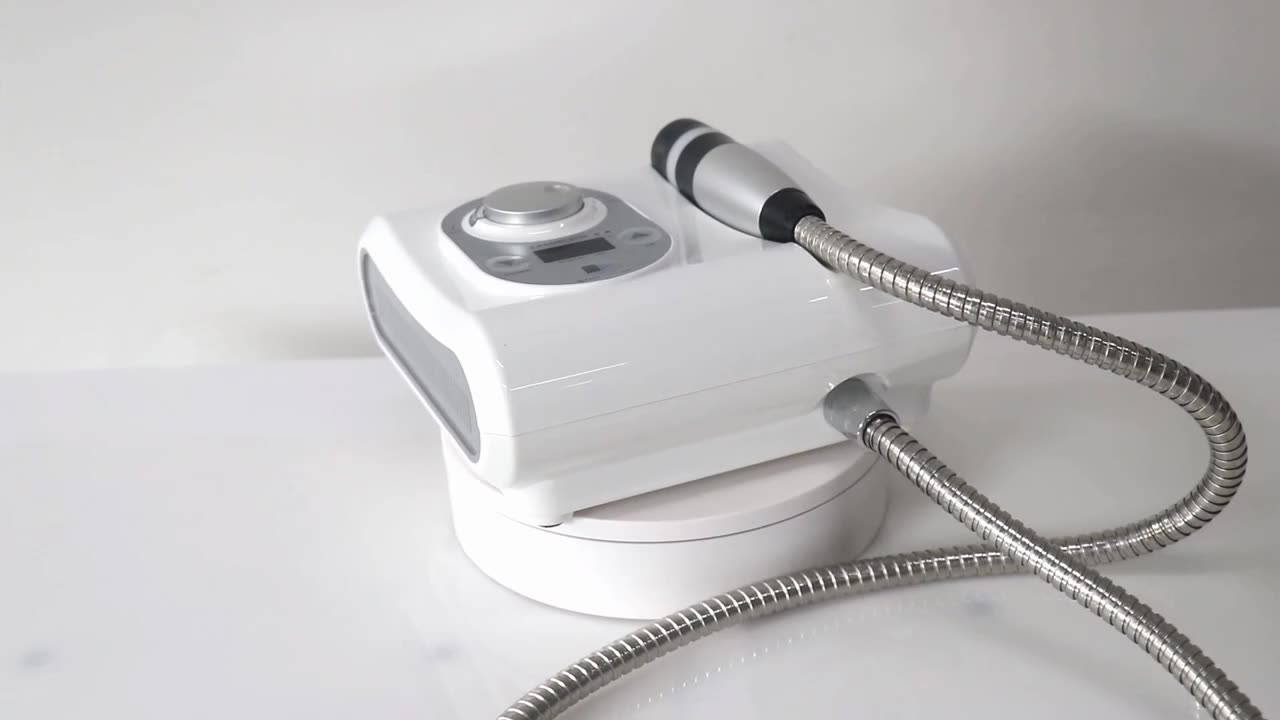 2022 Portable EMS Heating And Cooling System Thin Face Skin Care Massager Shrink Pores Handheld facial Device