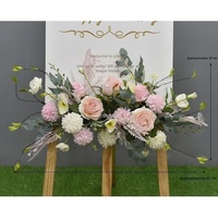 Verlovings- en bruiloftdecoratie, kunstbloemen, bloemkunst, welkomstbord, decoratie, fotografie, Scandinavische stijl, geweven kunstrozen