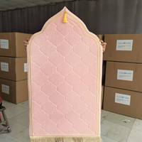 Tapis de Prière Musulman Islamique de Qualité Supérieure, Antidérapant, Portable de Voyage avec Mousse Épaisse Rembourrée pour un Confort Optimal lors de l'Adoration