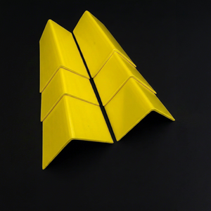 Moldura de PVC Extruido Personalizada en Forma de L, Perfil de Plástico para Esquinas, Protección de Bordes para Muebles y Construcción - Product Image 1