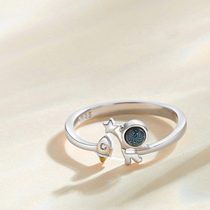Bagues de Couple d'astronaute en plaqué argent romantique, anneau d'astronaute créatif de dessin animé, vente en gros - Product Image 4