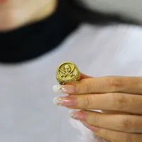 Cincin Signet Tengkorak Bajak Laut dengan Pedang Silang, Perhiasan Jari Fashion Hip Hop Berlapis Emas dari Baja Tahan Karat.