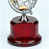Trophée globe métallique gravé sur mesure, base en bois rouge, H200mm, sablage, impression laser UV, cadeau souvenir pour cérémonie de remise des prix d'entreprise
