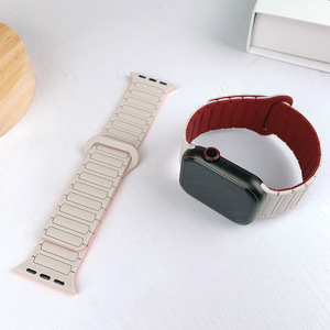 Correa Magnética de Silicona para Apple Watch Ultra 3 2, Banda de 49mm 44mm 45mm 46mm 42 41mm 40mm, Brazalete para <span class=keywords><strong>iWatch</strong></span> Series 11 SE3 10 9 8 7 6 - Product Image 2