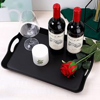 3 paquets de plateaux de service noirs avec poignées, plateau rectangulaire antidérapant en plastique polyvalent 16x11 pouces pour Restaurant, fêtes