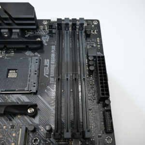 Placa base TUF GAMING B550M-PLUS B550M <span class=keywords><strong>B550</strong></span> AM4 AMD (Ryzen de 3.ª generación) M-ATX (PCIe 4.0, LAN de 2.5 Gb, 2*M.2, USB 3.2 Gen 2, AURA Sync) - Product Image 6