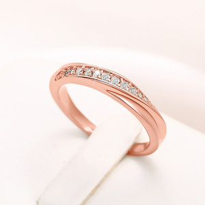 Anello Q761 in Oro Rosa con Diamante, Fede Nuziale da Donna, Taglio Brillante Rotondo, Pietra Colore G, Gioiello - Product Image 2