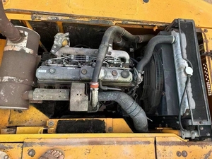 Excavatrice sur chenilles SANY 215-9 d'occasion, matériel de terrassement de construction en bon état avec peu d'heures de fonctionnement à vendre - Product Image 6