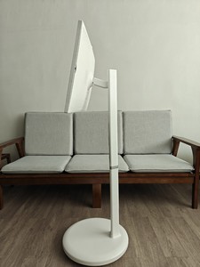 Veto bán buôn 32 inch thông minh <span class=keywords><strong>TV</strong></span> di động không dây <span class=keywords><strong>Android</strong></span> 12/13 trong nhà cán <span class=keywords><strong>TV</strong></span> với xây dựng trong 1300 Wát máy ảnh - Product Image 3