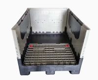 Palette en plastique pliable et empilable pour le transport de fruits, robuste et de qualité professionnelle, pour la logistique et le stockage alimentaire en gros.