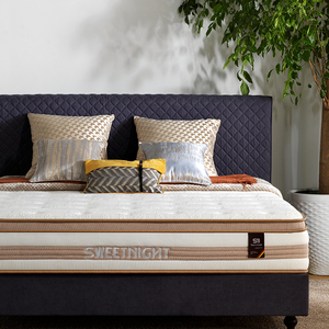 Anti Decubitus High Density Foam Hotel King Size Mattress