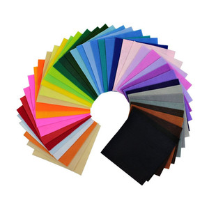 Prêt à expédier des feuilles de feutre de polyester en vrac couleurs assorties 1-5mm d'épaisseur - Product Image 1