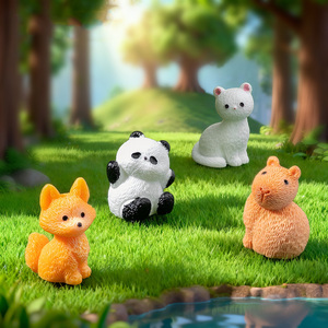Adorables figurines miniatures en résine de renard, chat, panda, capybara pour micro-paysages, jardins féériques, décorations de gâteaux - Product Image 2