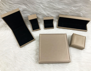 Factory Wholesale Custom Silver Leather Jewelry <b>Box</b> With Logo For <b>Ring</b> Bracelet Pendant Necklace Earring for Ladies' Gift <b>Box</b> - Product Image 5