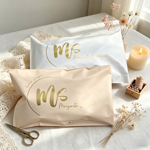 10x13 inch Wholesale Matte Peach Poly Mailers Custom Gold Print Logo Shipping Envelopes For Clothing Boutique Packaging - Product Image 1