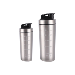 Bouteille d'eau en acier inoxydable avec logo <span class=keywords><strong>personnalisé</strong></span>, gobelet en métal 304, <span class=keywords><strong>shaker</strong></span> à protéines <span class=keywords><strong>personnalisé</strong></span> pour le camping et les activités de plein air - Product Image 2