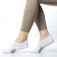 Vente en gros de chaussettes de cheville en coton respirant pour femmes, usage quotidien décontracté avec logo personnalisable du corps et des poignets