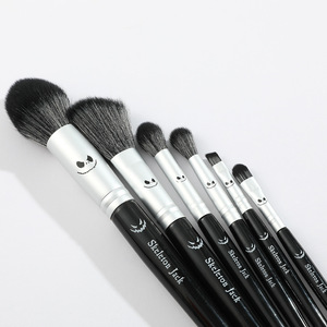 6 uds pesadilla antes de Navidad juego de brochas de <span class=keywords><strong>maquillaje</strong></span> <span class=keywords><strong>esqueleto</strong></span> negro brocha de <span class=keywords><strong>maquillaje</strong></span> de Halloween con caja de papel regalos de Halloween - Product Image 5