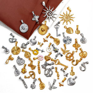 Diseñador Diy accesorios de joyería 18K oro Acero inoxidable viaje Cámara <span class=keywords><strong>bailarina</strong></span> vestido caramelo Pretzel encantos Bar collar mujeres - Product Image 1