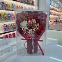 Vente en gros de fleurs de savon artificielles faites à la main, bouquet de roses, boîte cadeau, directement de l'usine, plus de 500 références en stock, personnalisation OEM/ODM, livraison rapide