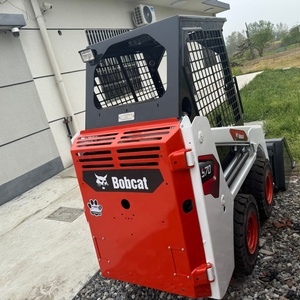 <span class=keywords><strong>Bobcat</strong></span> S70 est la plus petite chargeuse compacte au monde, elle passe par les portes et les ascenseurs étroits, rayon de braquage nul, moteur Kubota. - Product Image 2