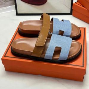 Sandalias de Hombre de Cuero Genuino, Impermeables, Transpirables, Ligeras, Antideslizantes, con Tira Ancha, Suela Plana, Cómodas para la Playa - Product Image 1