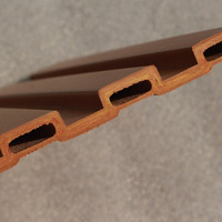 Vente directe usine – Panneaux muraux 4 rails style Grande Muraille pour intérieur et extérieur, rénovation hôtelière, lambris de plafond et revêtement mural pour le commerce