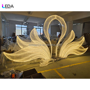 Arche d'entrée romantique en métal LEDA, toile de fond de scène LED pour mariages et événements - Product Image 6