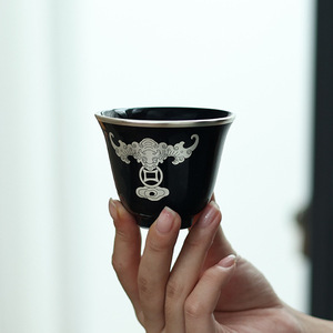 Taza de Té de Porcelana Dehua con Diseño de Murciélago Incrustado en Plata, Taza Tradicional China, Taza Individual, Regalo para Ocasiones Especiales, Estilo Retro de Lujo - Product Image 2
