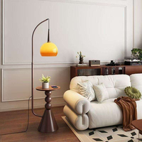 Lampadaire de pêche rétro américain avec table basse intégrée, étagère de rangement et abat-jour sphérique Pomelo pour salon, chambre et chevet
