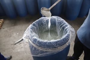 Surfactante líquido 70% Sulfato de éter lauril de sodio SLES para agente espumante diario precio de fábrica - Product Image 5