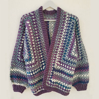 Personnalisé OEM ODM fait à la main en coton Cardigan Vintage à motifs floraux grand-mère Cardigan en tricot à motifs carrés au crochet chandails surdimensionnés pour femmes