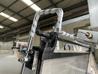 Machine semi-automatique de découpe pour la fabrication de boîtes à pizza plates