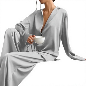 Ensemble pyjama 1 pièce pour femme, sans manches, col en V, motif floral, 100 % soie, tenue d'intérieur, printemps, taille mi-haute, fermeture boutonnée - Product Image 2