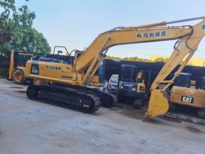 Excavadora de cadenas Komatsu PC220 usada de 20 toneladas, excavadora hidráulica japonesa original de alta calidad para construcción de terraplenes - Product Image 4