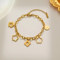 Edelstahl-Armband Hohlblumen-Anhänger-Armreif Mode-Schmuck für Damen-Armbänder und -Bangles