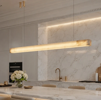 Lustre LED moderne en alabâtre linéaire, finition or brossé, luminaire horizontal pour îlot de cuisine, idéal pour salle à manger