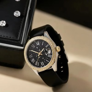 Minimalist 30mm Ladies <b>Watch</b> <b>Tool</b>-free Quick Change Silicone Band Ice Crack Texture Dial Quartz Wristwatch for Sporty Chic - Product Image 3