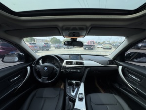 Venta al por Mayor de Autos Usados <span class=keywords><strong>BMW</strong></span> <span class=keywords><strong>Serie</strong></span> <span class=keywords><strong>3</strong></span> <span class=keywords><strong>2015</strong></span> 316i, Sedán con Volante a la Izquierda, en Buen Estado, Autos de <span class=keywords><strong>Segunda</strong></span> <span class=keywords><strong>Mano</strong></span> - Product Image 4