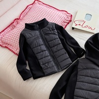 Veste chaude légère à capuche zippée en polyester matelassé patchwork pour enfants, col montant, collection 2026, pour les plus grands