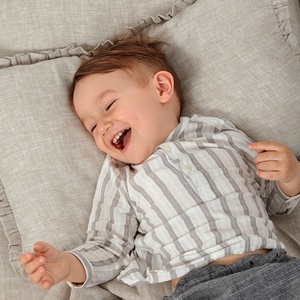 Juego de Fundas de Cuna de Lino Orgánico Cómodo para Bebé, Color Sólido Personalizado, Ropa de Cama Infantil, Sábanas para Cuna de Bebé al por Mayor, Nuevo con Borde Ondulado - Product Image 2