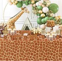 Assiettes, gobelets, serviettes, nappes, couverts et pailles jetables à thème girafe pour fête d'anniversaire sur le thème de la jungle ou du safari
