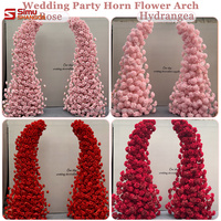 Décoration d'événements de mariage, support métallique en forme de S rouge personnalisé, toile de fond florale, cadre de scène métallique pour mariage