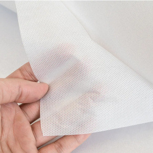 Rouleaux de tissu non tissé léger en géotextile pour l'agriculture, écologiques et biodégradables - Product Image 1