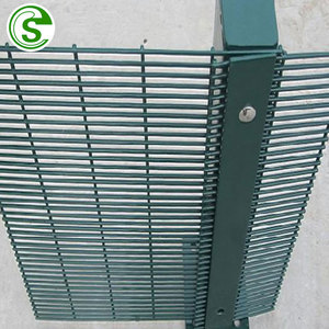 Recinzione di Sicurezza Clear View per l'<span class=keywords><strong>Africa</strong></span> <span class=keywords><strong>Meridionale</strong></span>, Rete Metallica Anti-arrampicata 358 Clearvu dalla Fabbrica Cinese - Product Image 4