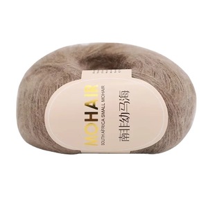 Fabricante vende al <span class=keywords><strong>por</strong></span> <span class=keywords><strong>mayor</strong></span> bebé Mohair hilo bolas teñidas Anti-Pilling máquina de tejer a mano tejido Angora Mohair hilo fino - Product Image 5