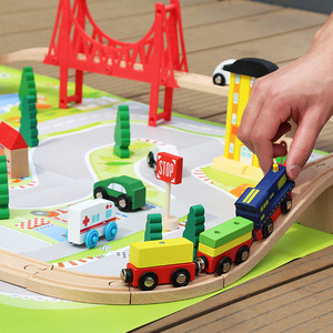 Juego de vías de tren de madera, 74 piezas, ensamblaje educativo para niños de 4 a 6 años, compatible con vías de ferrocarril - Product Image 3